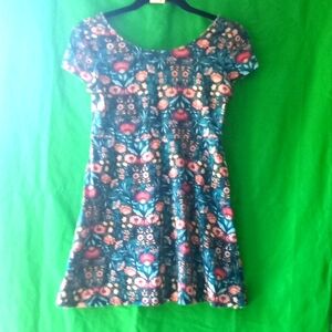 Pre-loved Simply Styled top